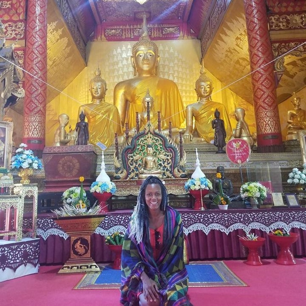 Meet your Posher, Jocey